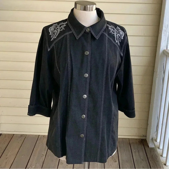 Susan Graver Western Denim Button Up Top Charcoal Gray Metallic Embroidered Sz L - Picture 6 of 10